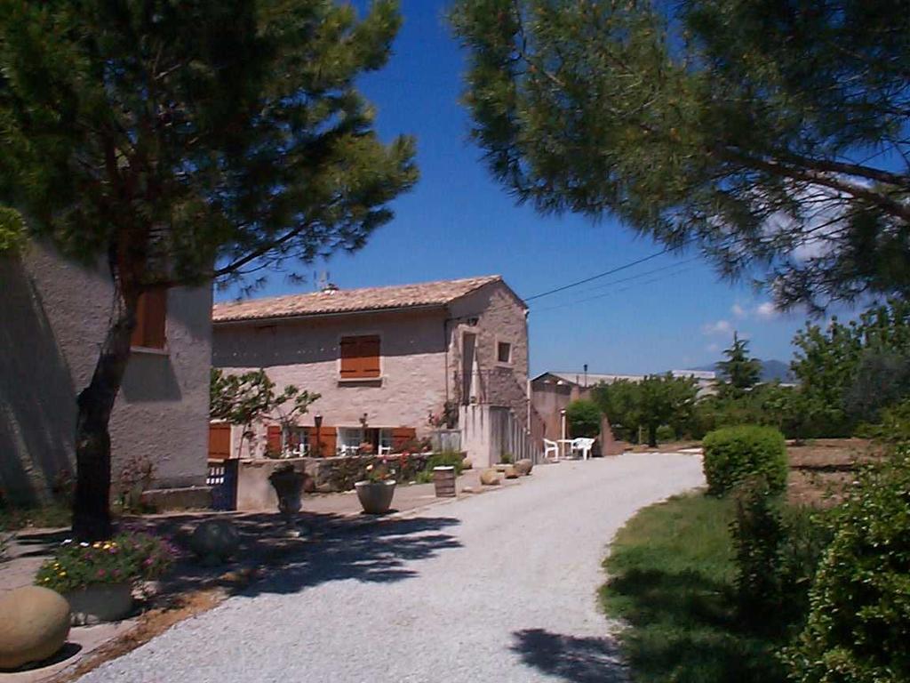 Mas Du Prescondu Villa Mirabel-aux-Baronnies Exterior photo
